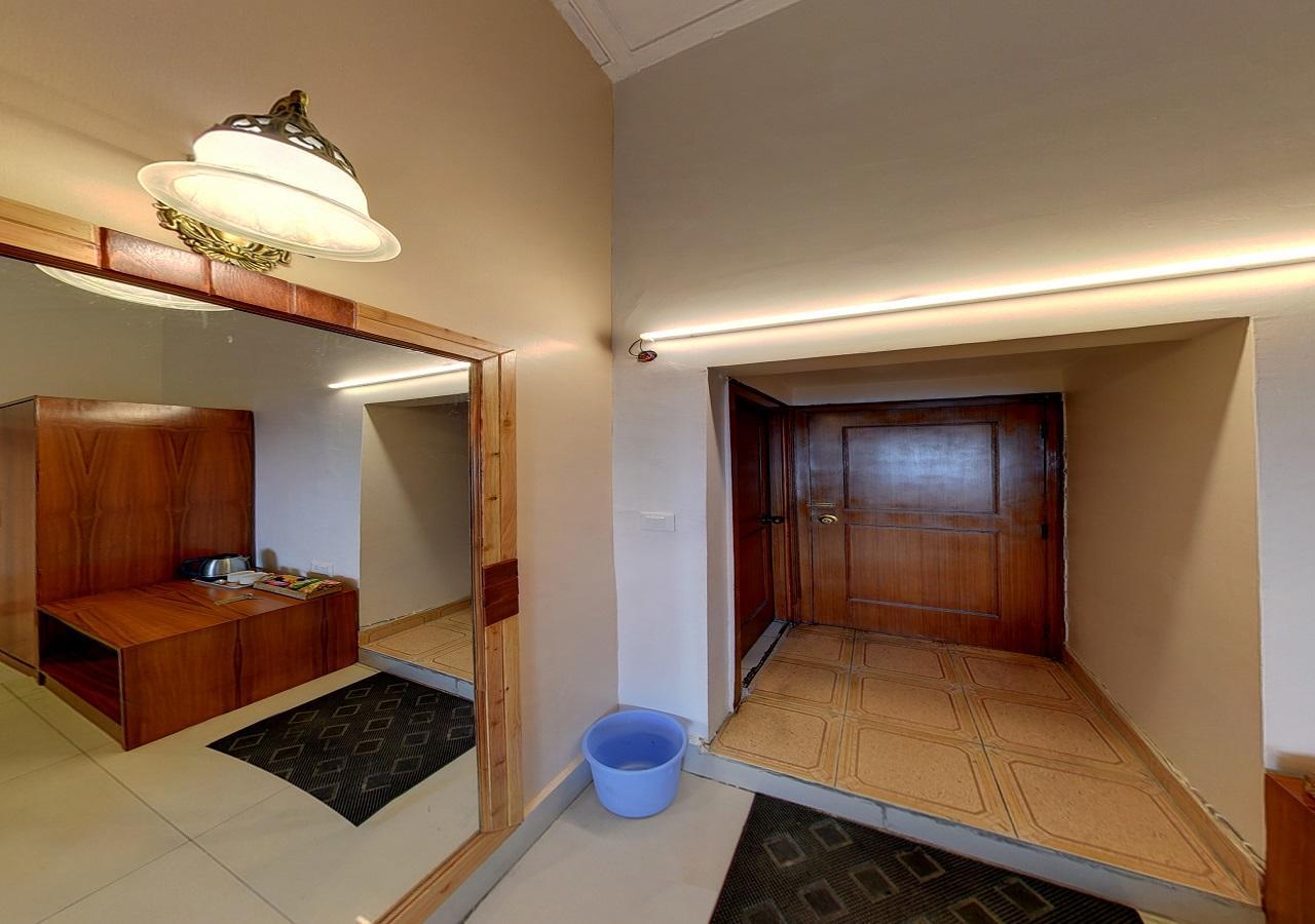 Hotel Kahkashan Mussoorie Kültér fotó